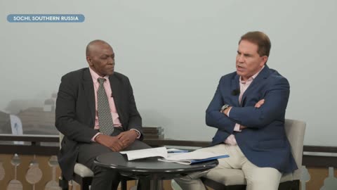 Multipolar world and peace