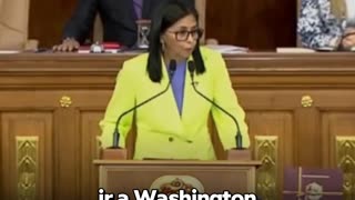 Delcy Rodríguez: "Si algún día me tocase ir a Washington, lo haré de pie, no arrastrada"