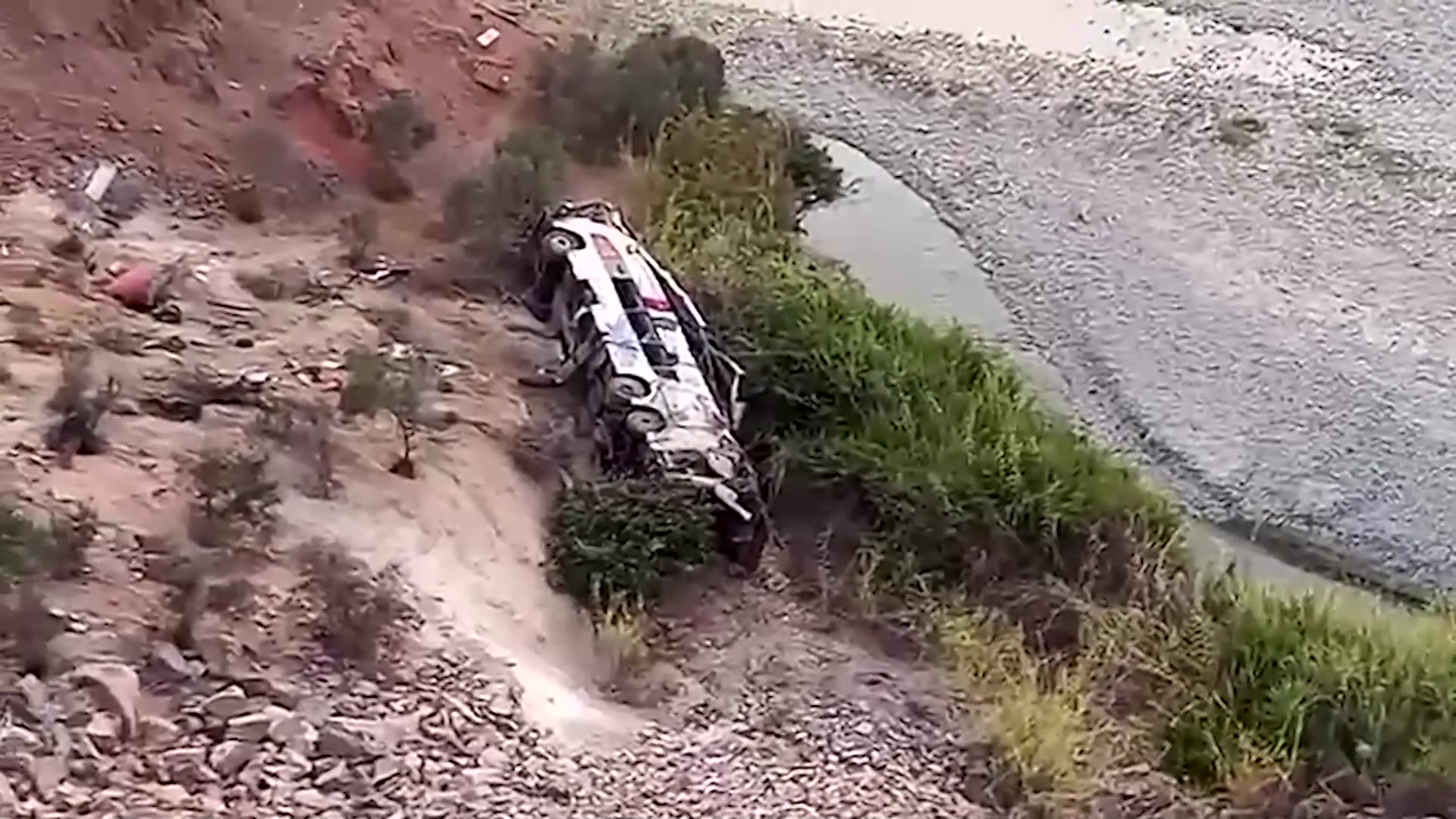 Bus accident kills dozens in southern Peru, official says