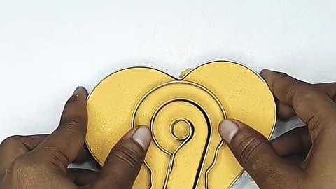 The slice. The sound. The satisfaction. 😌 Perfect cuts, pure calm 💫 Every line so clean, so smooth