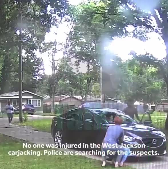 14-year-old carjacks family in their front yard. Caught on camera