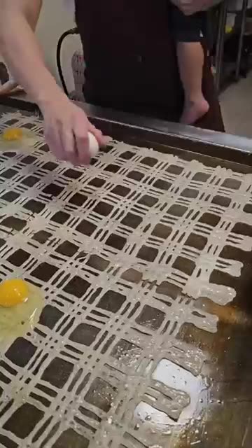 Hugely Popular in Taiwan! Best Egg Omelette Burger Master 🍳🍔 #shorts