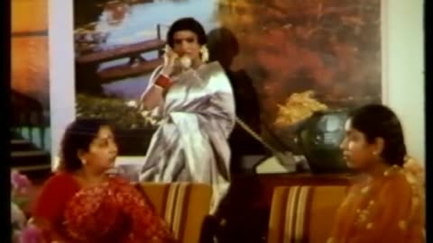 Maadi Veettu Ezhai 1981 4