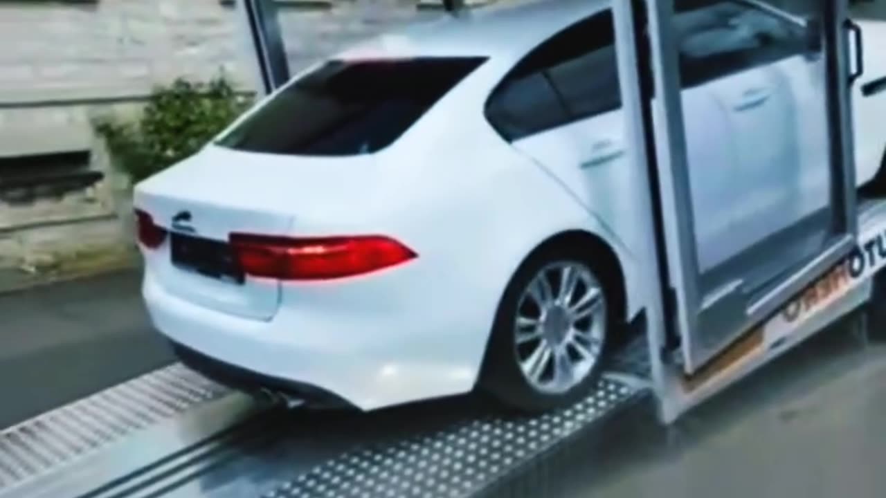 Jaguar Unveiled from Enclosed Trailer! 😱