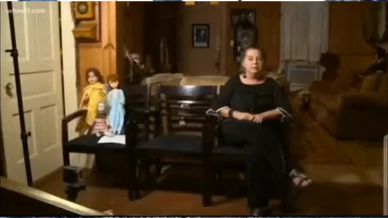 👻🏠 The Most Haunted House in the World? Find Out! | TheHauntingHour