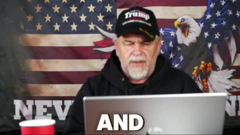 Forrest gump tells nacy pelose mama would not like her