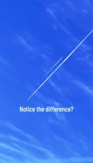 A contrail and a chemtrail at the same time...