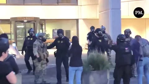 🚨 HISTÓRICO: PRIMEIRAS PRISÕES POR TERRORISMO DOMÉSTICO ANTIFA NOS EUA 🇺🇸