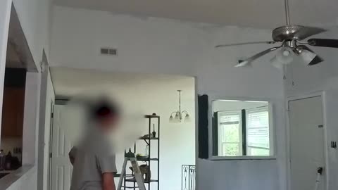 Toxic Roommate = Move Out Disaster! Sisters at War Over Rental