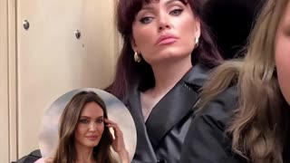 ¿Pasajera o doble de Angelina Jolie?