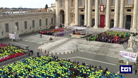 Quarto Angelus scritto dal Gemelli, il Papa ai volontari: "Speranza in società asservite al mercato"