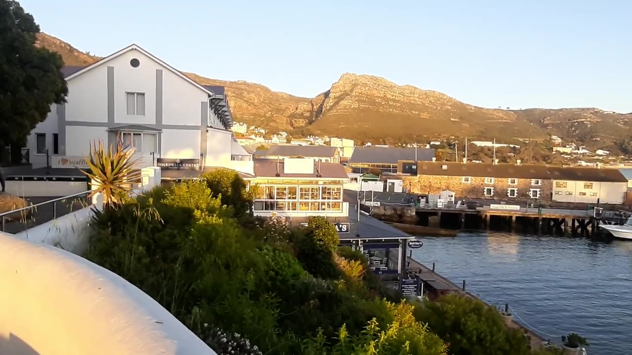 GOOD MORNING. 27th SEPT 22. SIMON'S TOWN HARBOUR & NAVAL BASE, JUBILEE SQUARE #willetshotel #travel