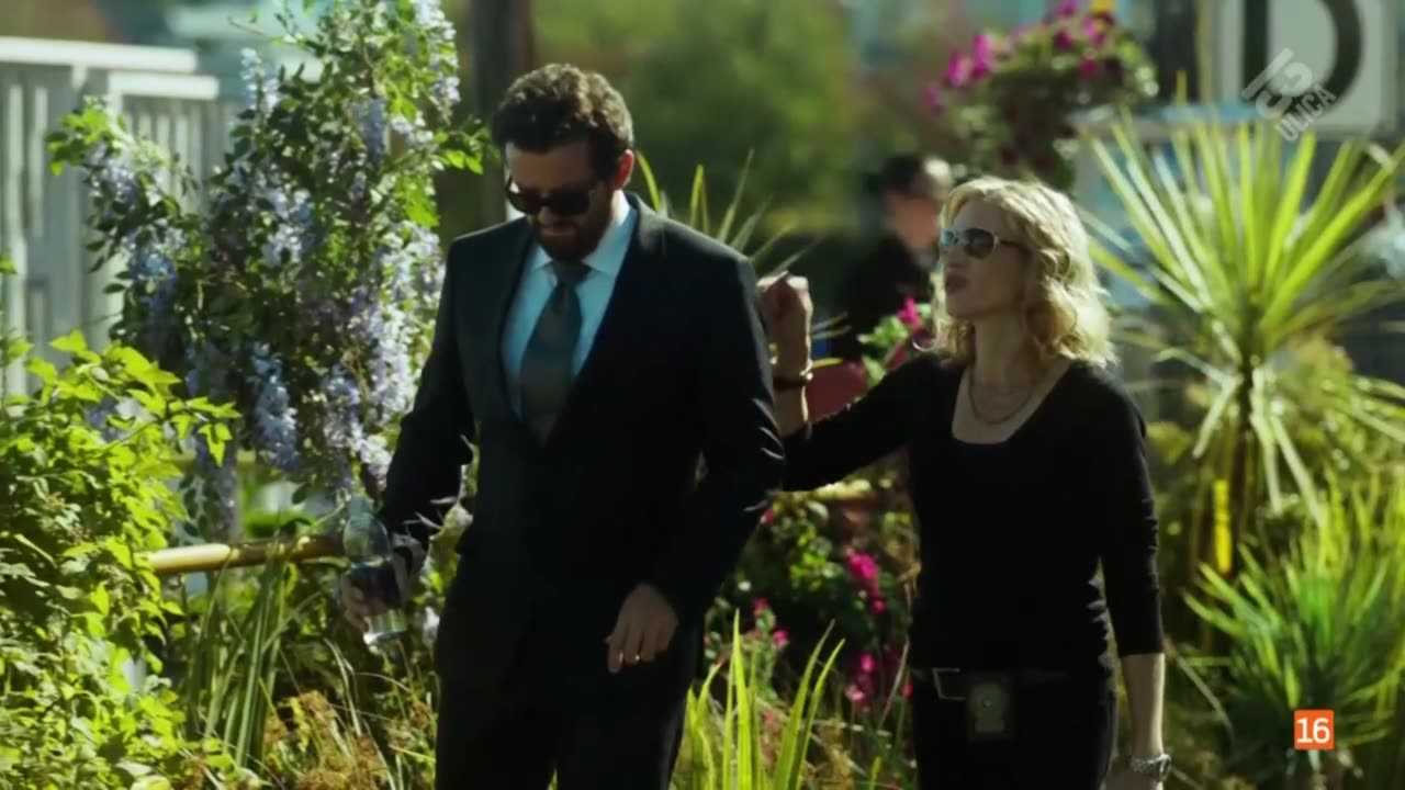 Motyw - S02E03 - Overboard (lektor PL)