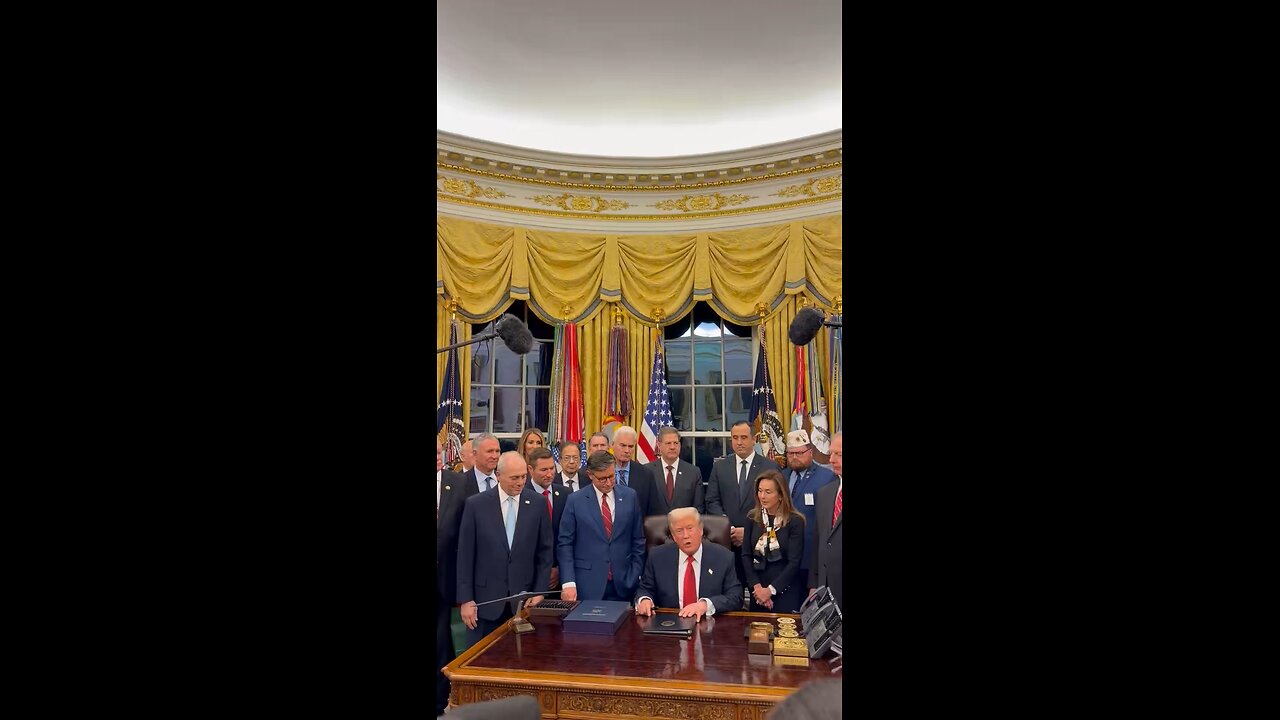 ❗️The record-long 43-day US government shutdown has ended