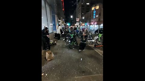 New Year's atmosphere in festive Seattle.