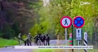 Estonian tv reports that it has identified Russian soldiers moving towards the border