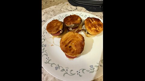 Italian sausage biscuits