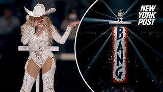 Beyoncé infuriates NFL fans with banned hand gesture during halftime performance