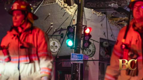 New Orleans Fire Department responds to two partial building collapses