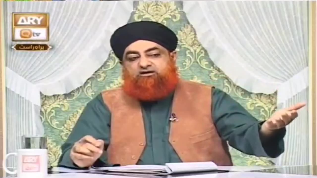 سڑک پر عورت کے ساتھ حادثہ ہو جائے، تو غیر محرم مردوں کا مدد کرنا کیسا ؟