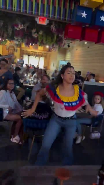 🚨 Venezuelans celebrating Freedom! President Trump did this.