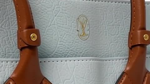 LOUIS VUITTON MONOGRAM ON MY SIDE