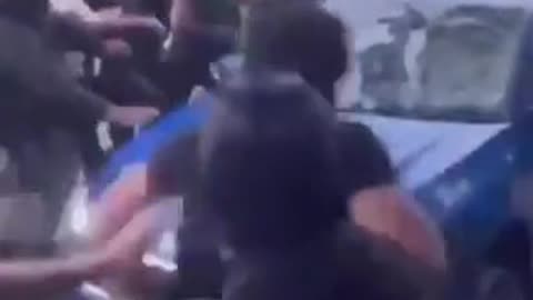 Migrants attacking motorists in Birmingham