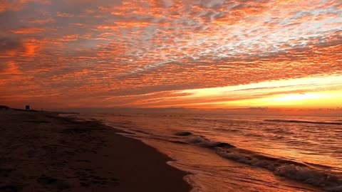 Sunset Beach Waves 🌅🌊 | Relaxing Ocean Sounds & Peaceful Coastal Views