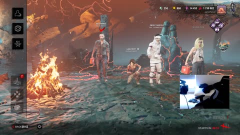 playing Dead by Daylight Survivior