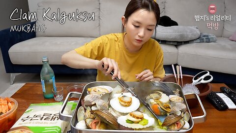 Super Easy and Delicious "Clam Soup" (Shellfish Hot Pot)☆ ft. Kalguksu Noodle, Soju