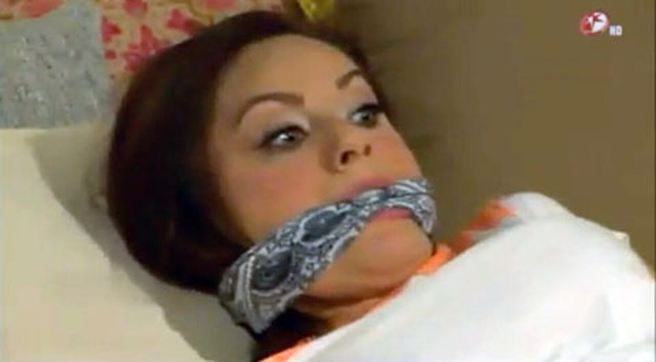 Amorcito Corazon (gagged)