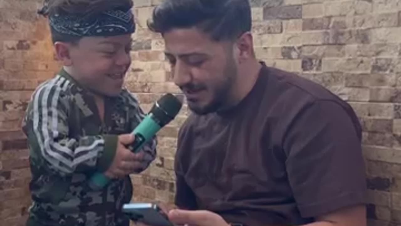 Funny Guy Video-18