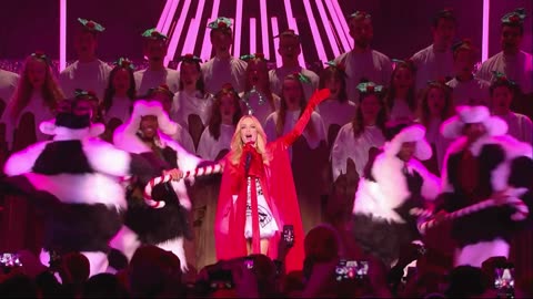 It's the Most Wonderful Time of the Year (Andy Williams cover) - Kylie Minogue (live)