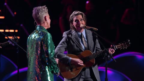 Coat of Many Colors (Dolly Parton cover) with Brandi Carlile & Zac Brown Band - P!nk (live)