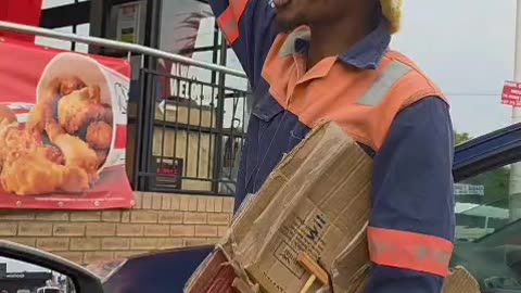 Man Makes Amazing Animal Sounds