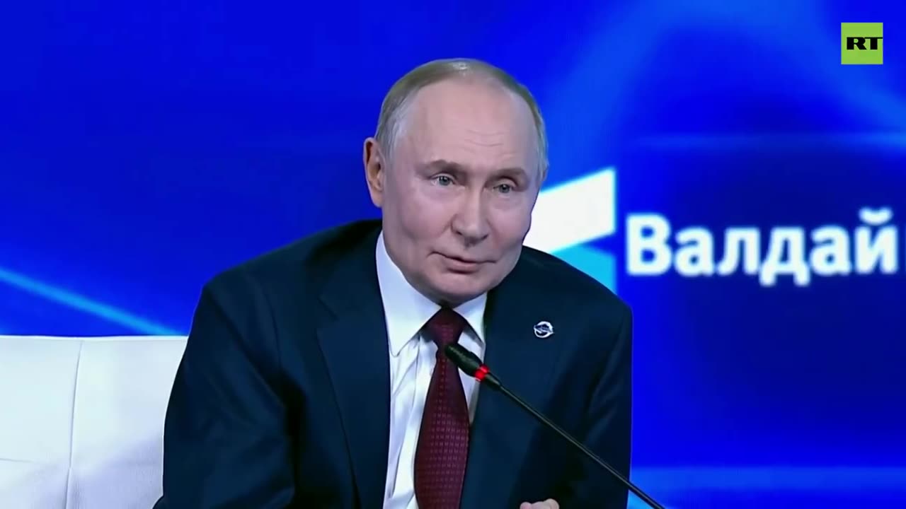 Putin Responds with classic phrase in LATIN: