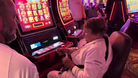 I Gave This Lady The Experience to Bet MAX Bet! (Your Luck Has Arrived) 2.6M views2 years ago