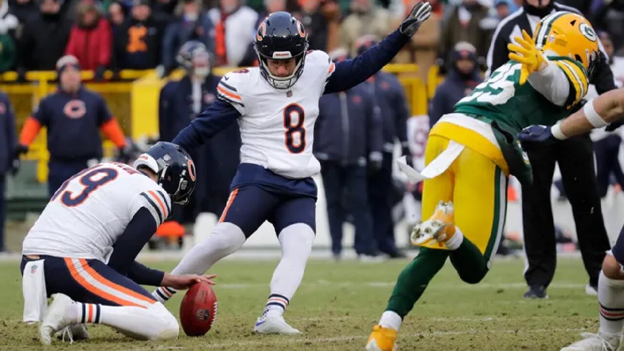 Chicago Bears Vs. Green Bay Packers Week 18 Highlights | 2024-25