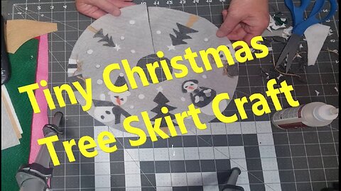 Mini Tree Skirt DIY craft for Your Mini Christmas Tree is easy and fun!