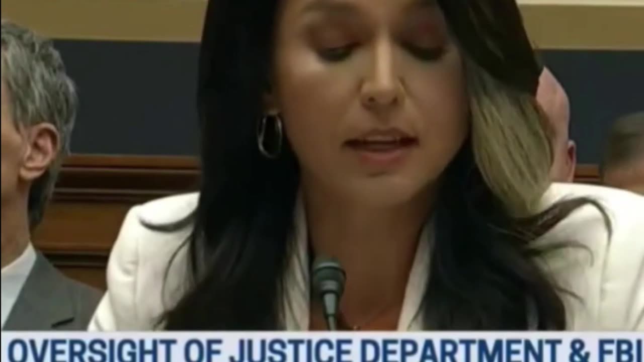 Tulsi Gabbard "They think we're too stupid to think for ourselves" #tulsigabbard #2024elections