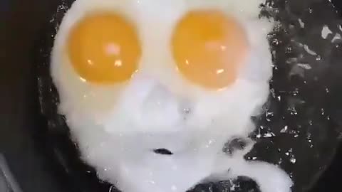 Frying eggs talking