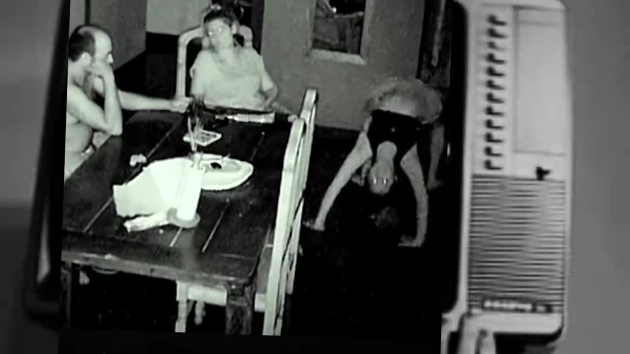 😱👻 Creepy Paranormal Event in the Night! | TheHauntingHour