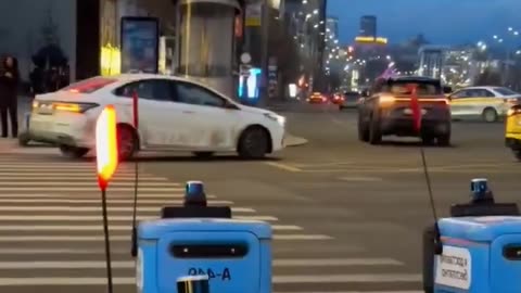 Sullen Russians with balalaika 🤣 but instead of bears 😂 delivery men filled the streets of Moscow.