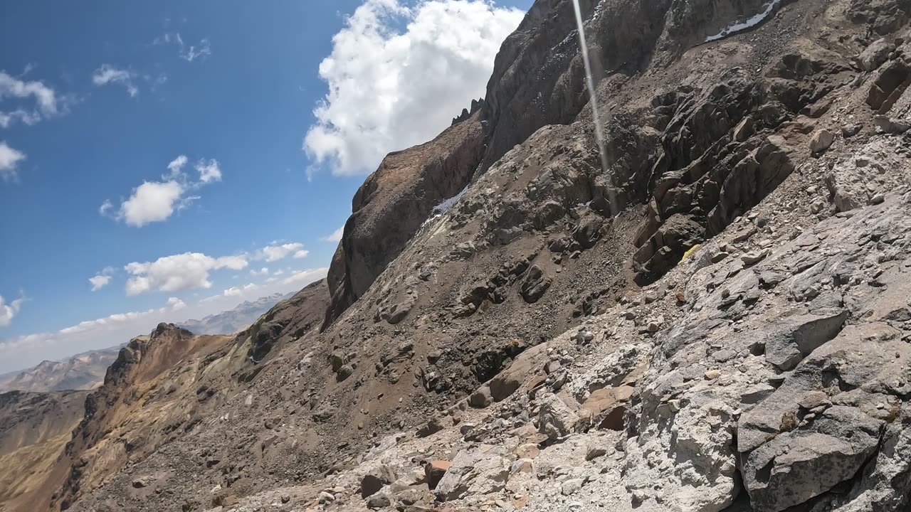 Exploring the highest mountain in Huancavelica - Huaman Razu!