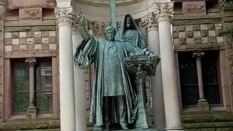 Phillips Brooks Statue at Trinity Church in Boston #history #travel