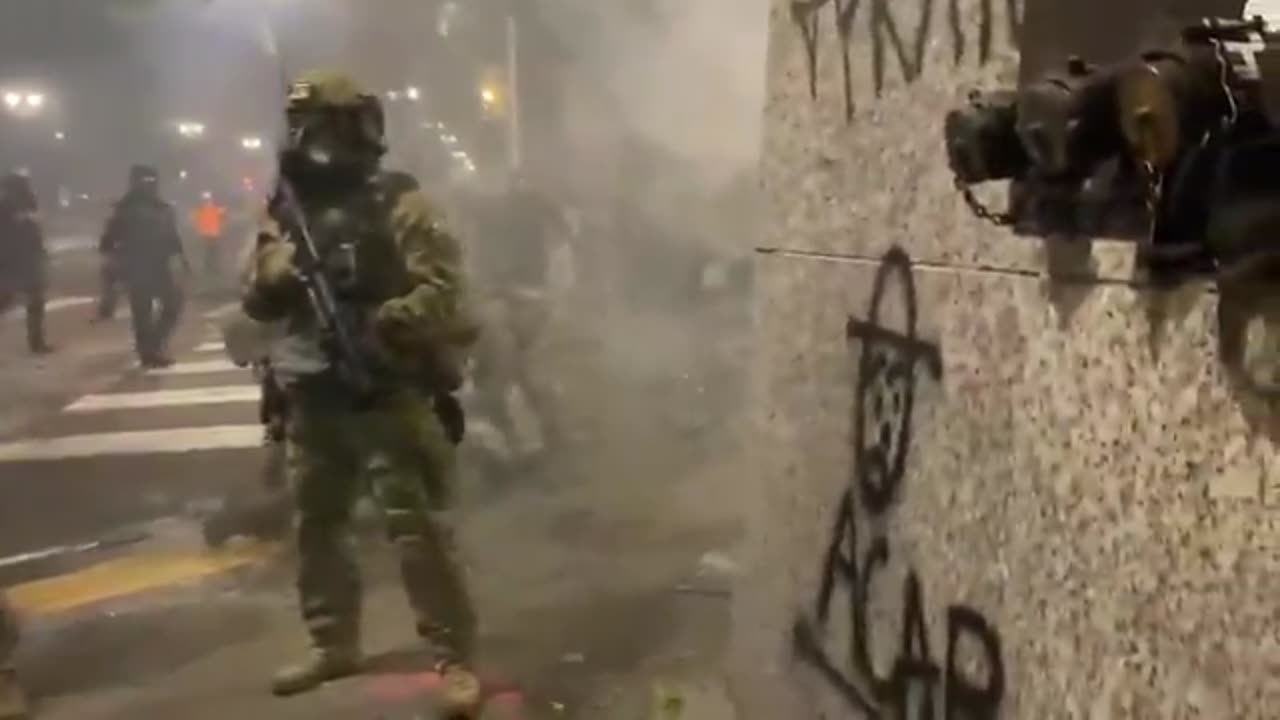 🇺🇸 US TROOPS VS ANTIFA - FIERCE BATTLES RAGE IN PORTLAND