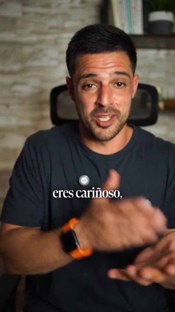 El amor real comienza cuando desaparecen las máscaras.