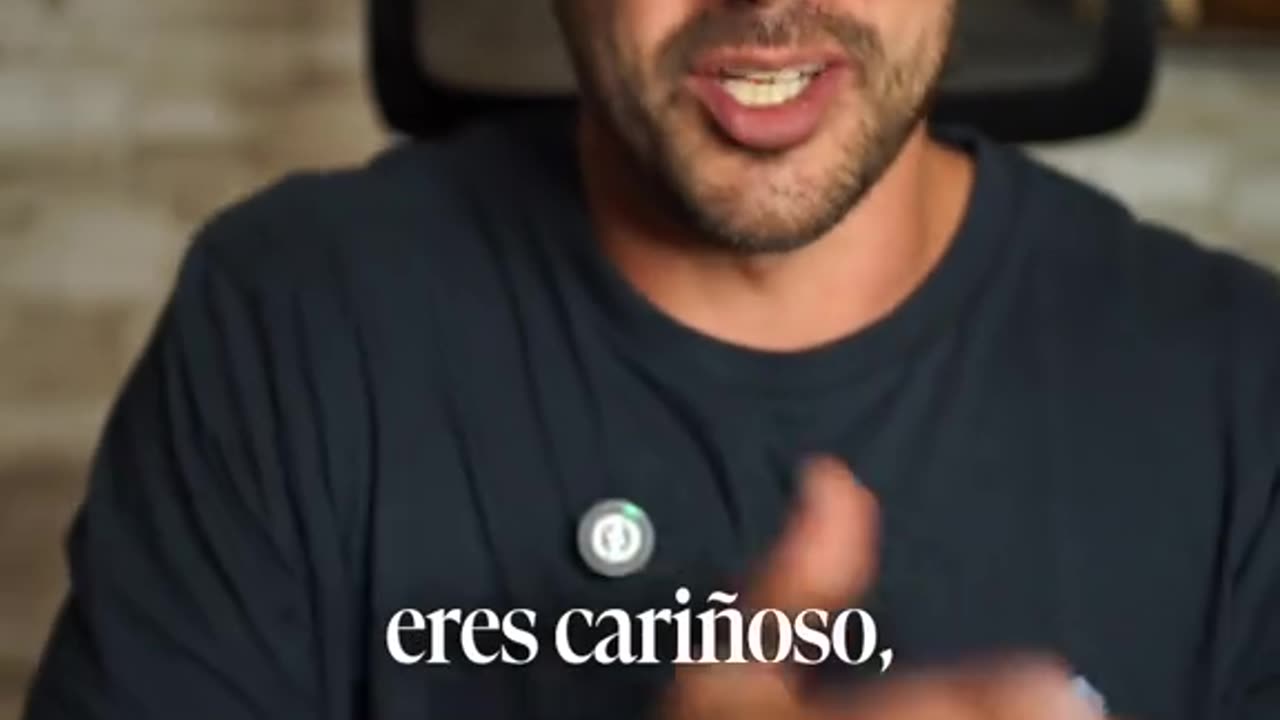 El amor real comienza cuando desaparecen las máscaras.