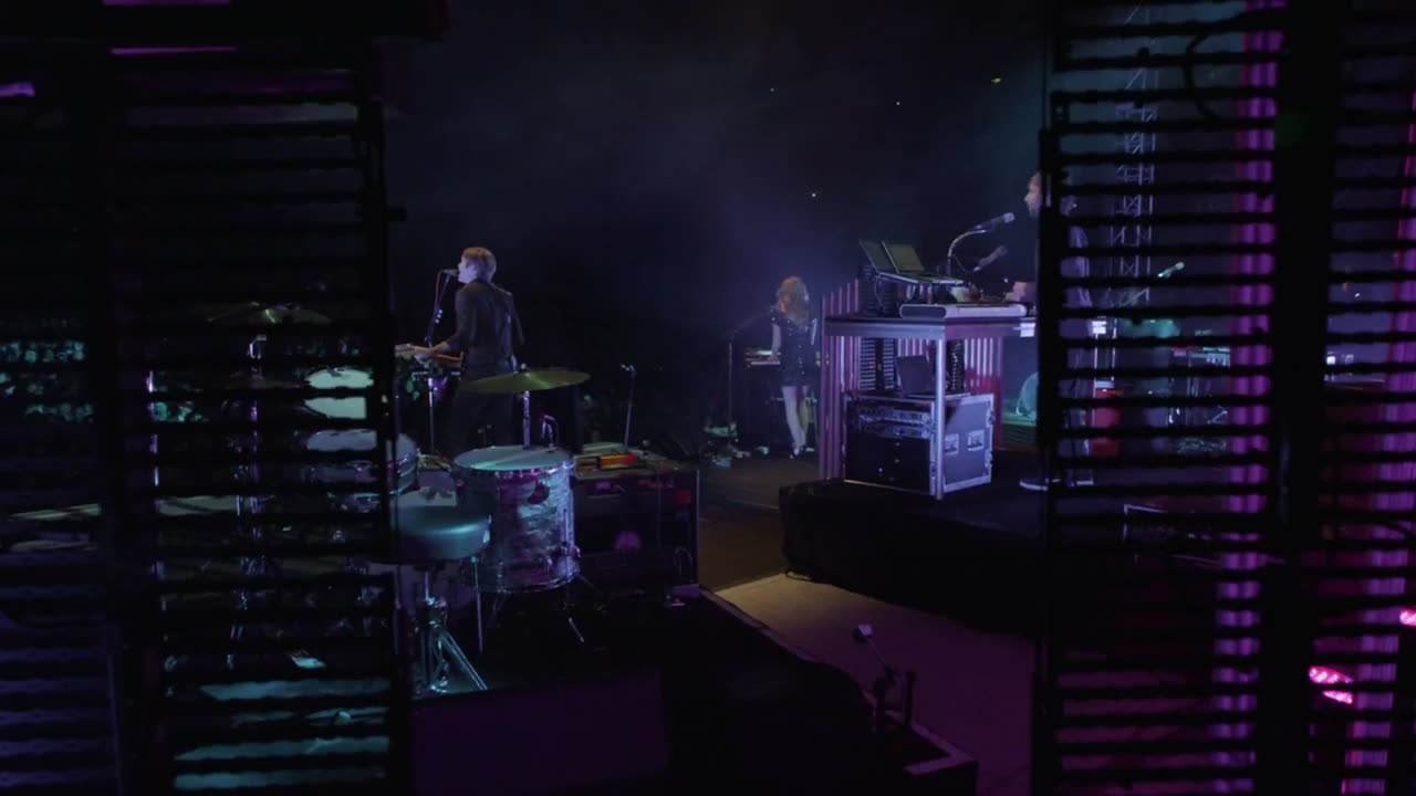 We Will Become Silhouettes - The Postal Service (live)