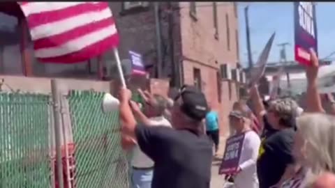 There is a difference between policing of the left and right in the US